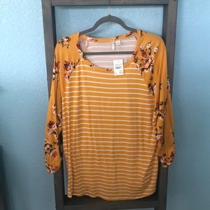 Striped floral quarter sleeve tee